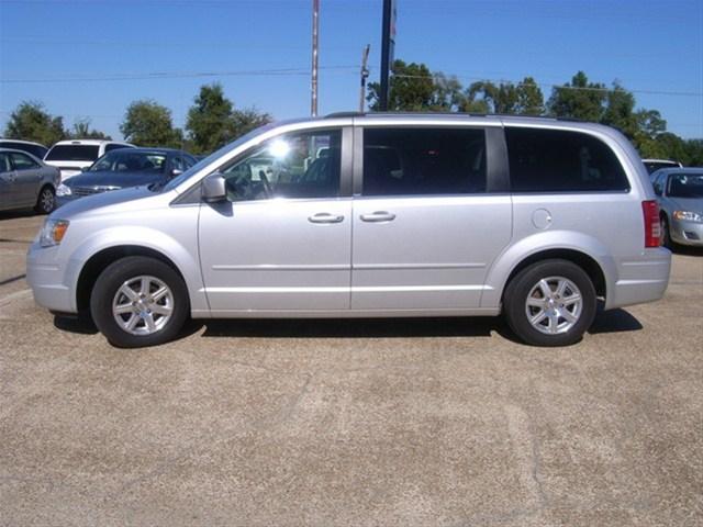 Chrysler Town and Country 2008 photo 4