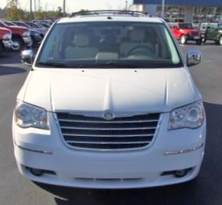 Chrysler Town and Country 2008 photo 3