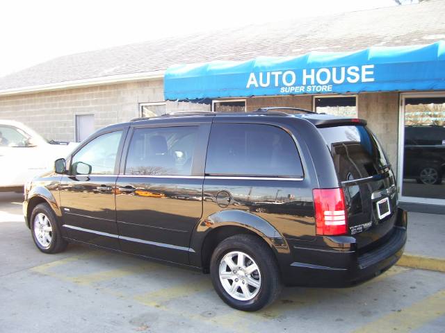 Chrysler Town and Country 2008 photo 4