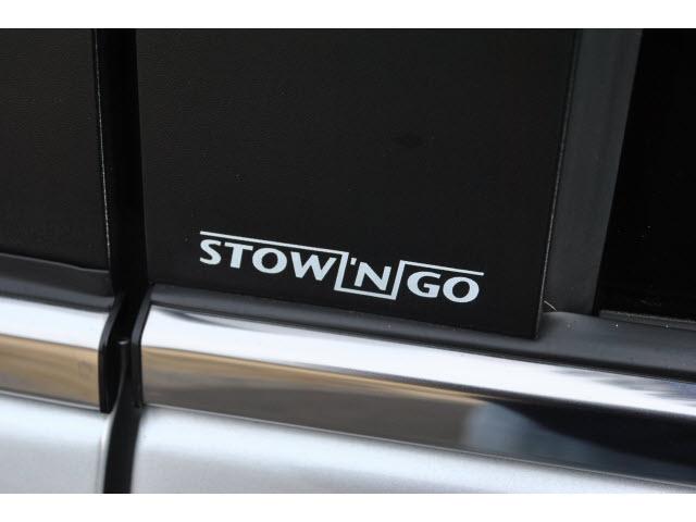 Chrysler Town and Country 2008 photo 4