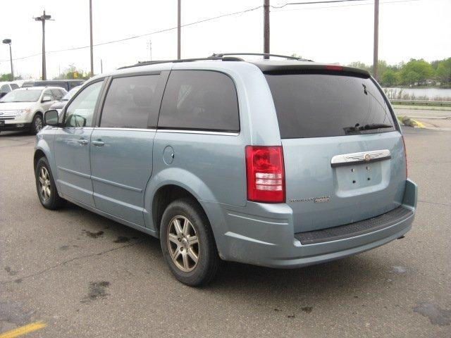Chrysler Town and Country 2008 photo 4