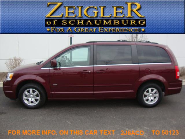 Chrysler Town and Country King Ranch 4WD MiniVan