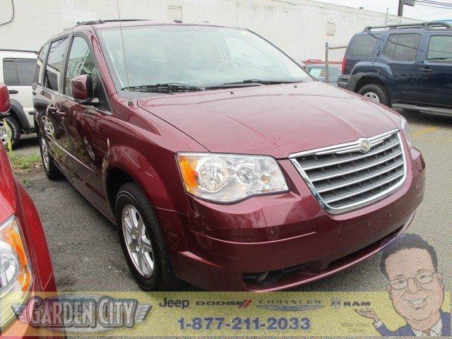 Chrysler Town and Country 2008 photo 3