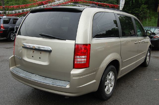 Chrysler Town and Country 2008 photo 4