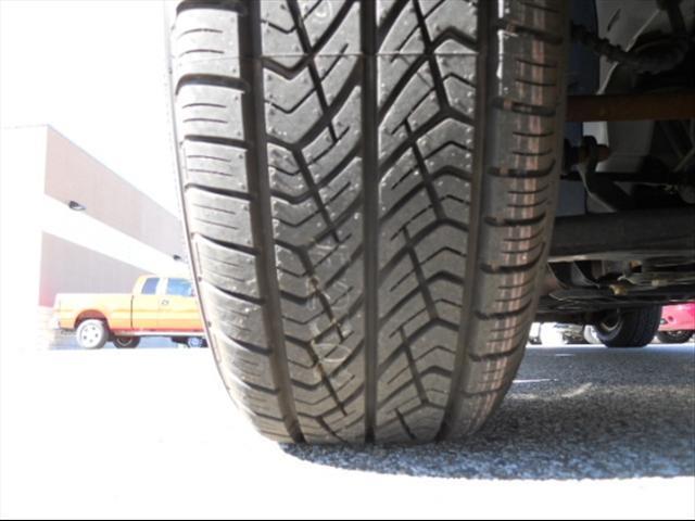 Chrysler Town and Country 2008 photo 2