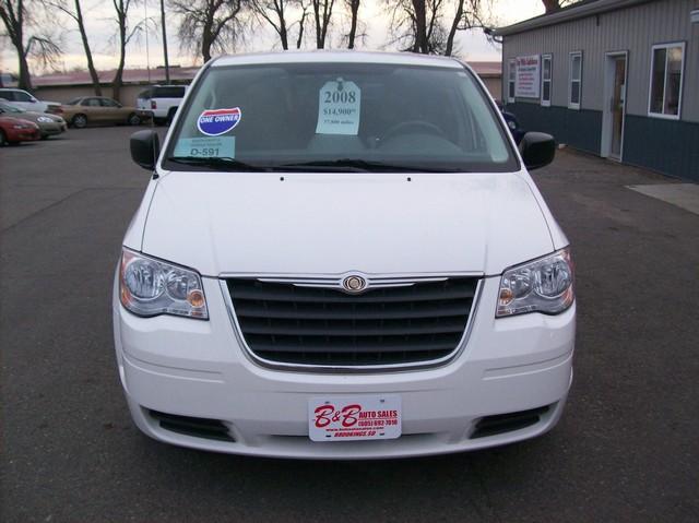 Chrysler Town and Country 2008 photo 1