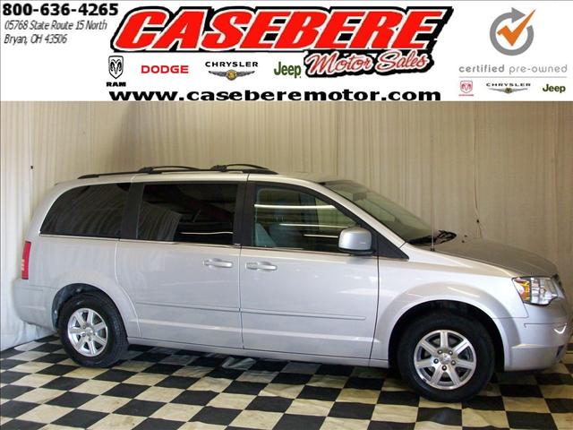 Chrysler Town and Country 3.5 MiniVan