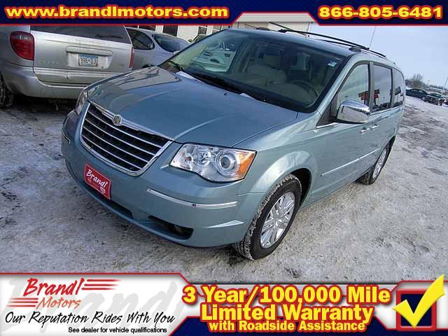 Chrysler Town and Country 2008 photo 1
