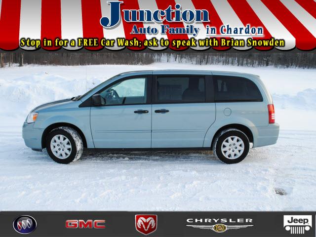 Chrysler Town and Country 2008 photo 1