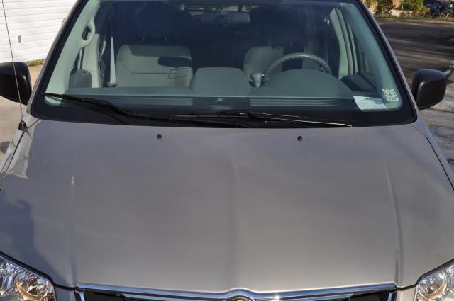 Chrysler Town and Country 2009 photo 3