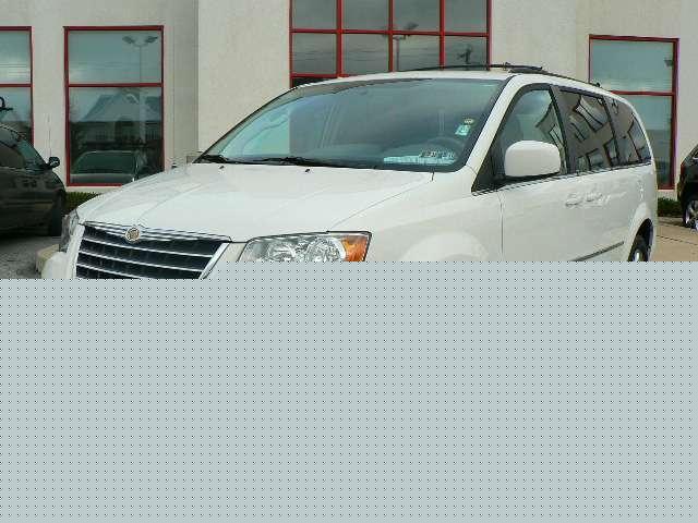 Chrysler Town and Country 3.5 MiniVan