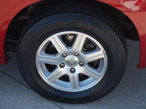 Chrysler Town and Country 2009 photo 3