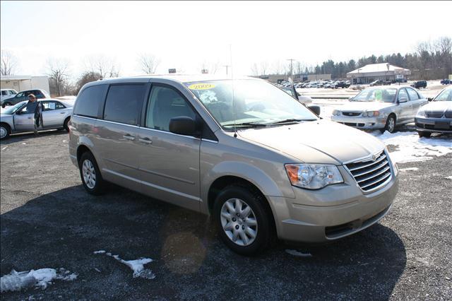 Chrysler Town and Country 2009 photo 1
