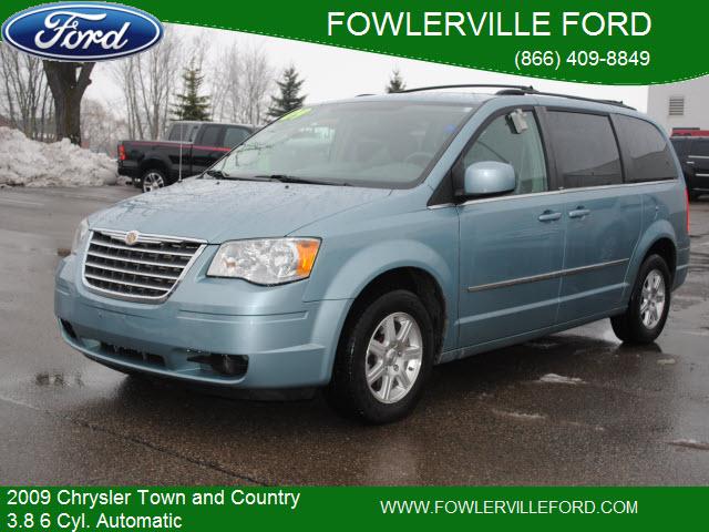 Chrysler Town and Country 3.5 MiniVan