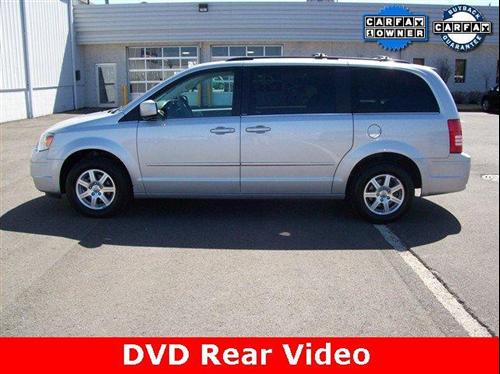 Chrysler Town and Country 2009 photo 1