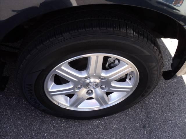 Chrysler Town and Country 2009 photo 4