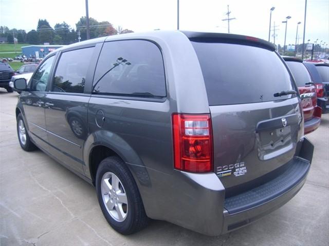 Chrysler Town and Country 2009 photo 4