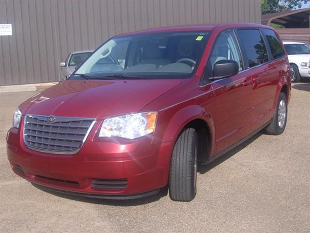 Chrysler Town and Country 2009 photo 1