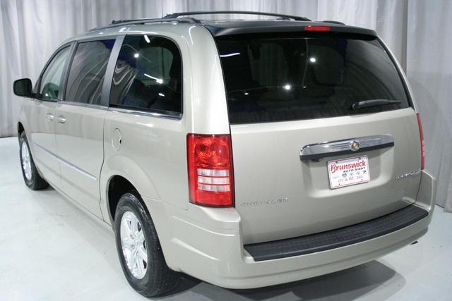 Chrysler Town and Country AUTO LX MiniVan