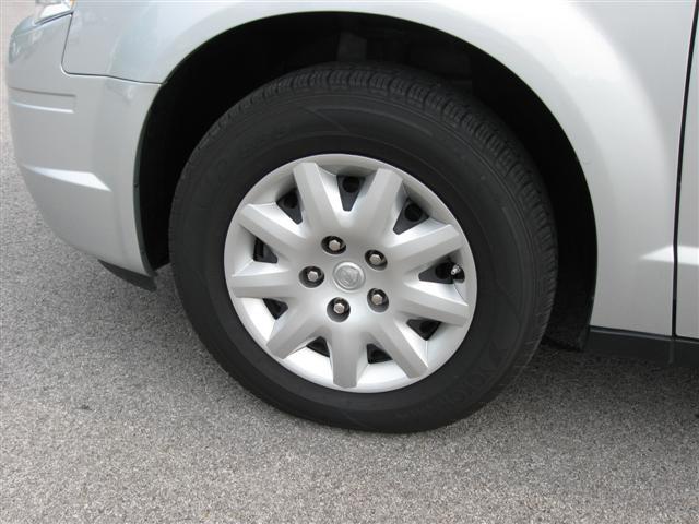 Chrysler Town and Country 2009 photo 3