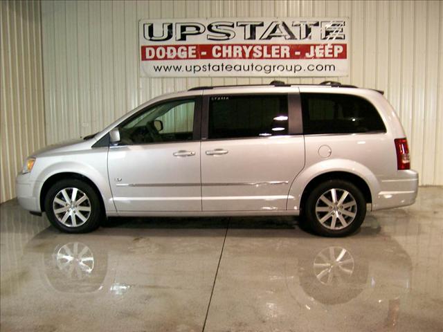 Chrysler Town and Country 3500 158 WB MiniVan