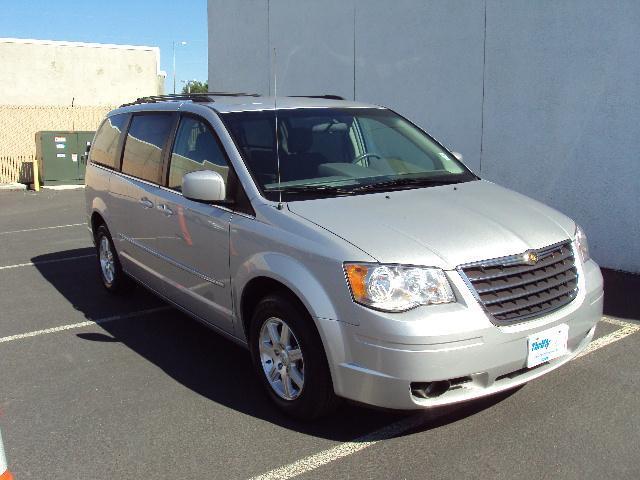 Chrysler Town and Country 3.5 MiniVan