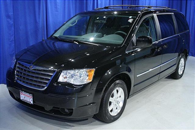 Chrysler Town and Country AUTO LX MiniVan