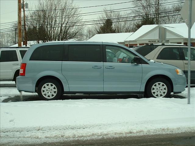 Chrysler Town and Country 2009 photo 1