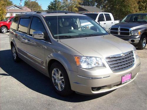 Chrysler Town and Country SLT 25 Other