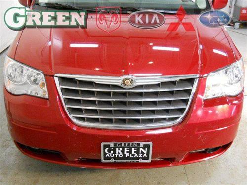 Chrysler Town and Country 2009 photo 4
