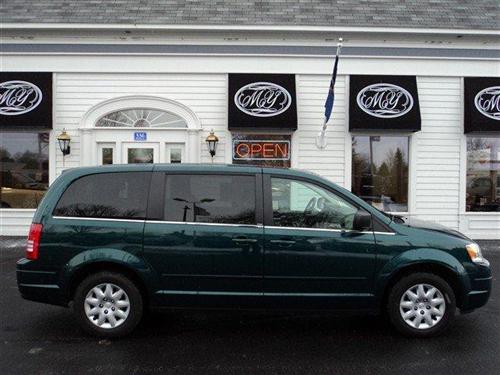 Chrysler Town and Country 2009 photo 1