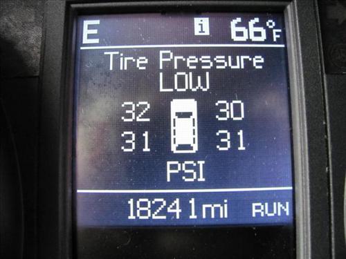 Chrysler Town and Country 2011 photo 2