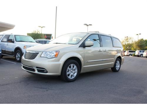 Chrysler Town and Country 2011 photo 1