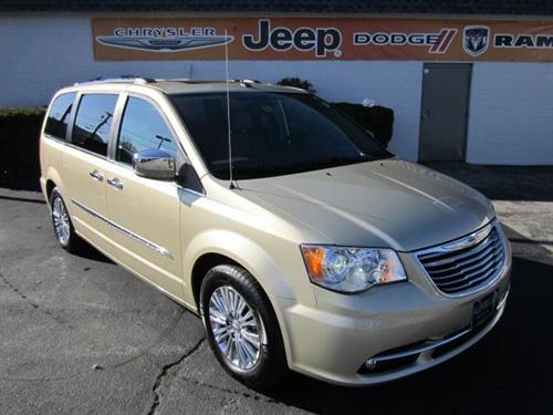 Chrysler Town and Country SLT 25 Other