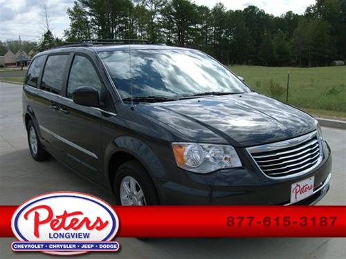 Chrysler Town and Country 2011 photo 1