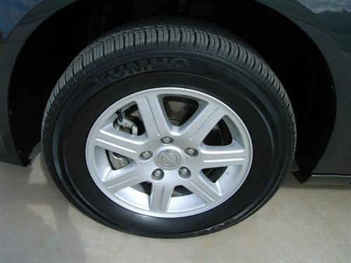 Chrysler Town and Country 2011 photo 2