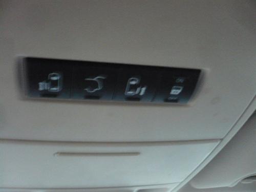 Chrysler Town and Country 2011 photo 5