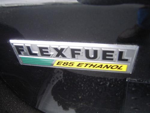 Chrysler Town and Country 2011 photo 3