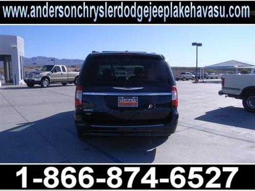 Chrysler Town and Country 2011 photo 5