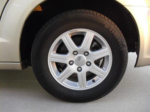 Chrysler Town and Country 2011 photo 2