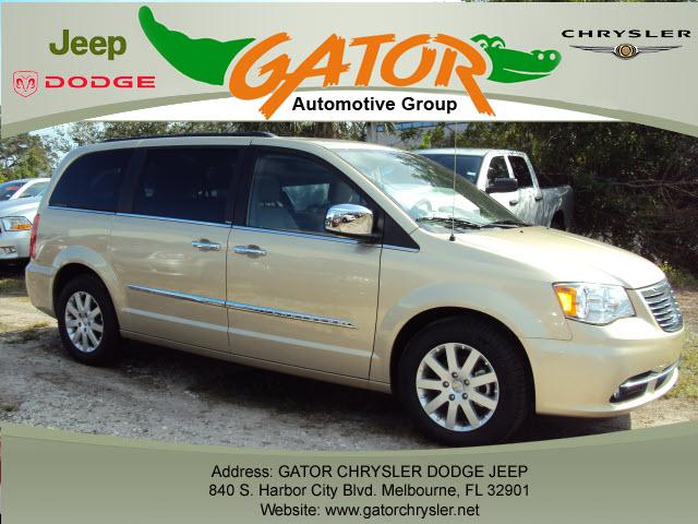 Chrysler Town and Country Wideside CLUB 4X4 MiniVan