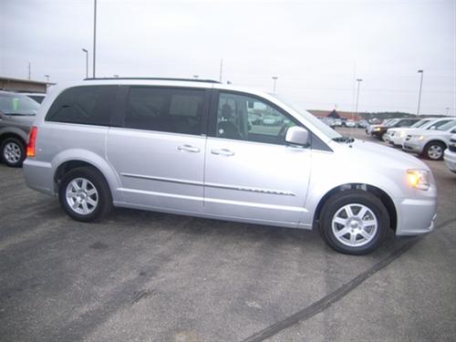 Chrysler Town and Country 2011 photo 1