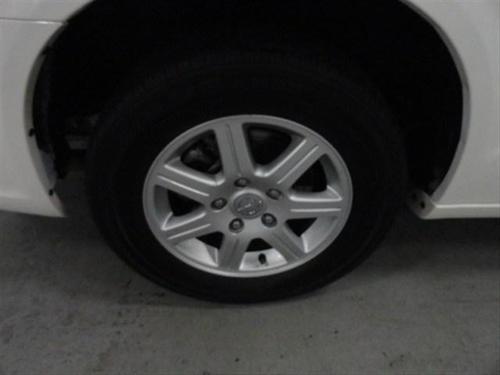 Chrysler Town and Country 2011 photo 5