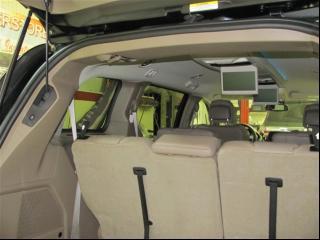 Chrysler Town and Country 2011 photo 1