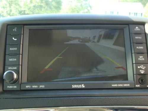 Chrysler Town and Country 2011 photo 3