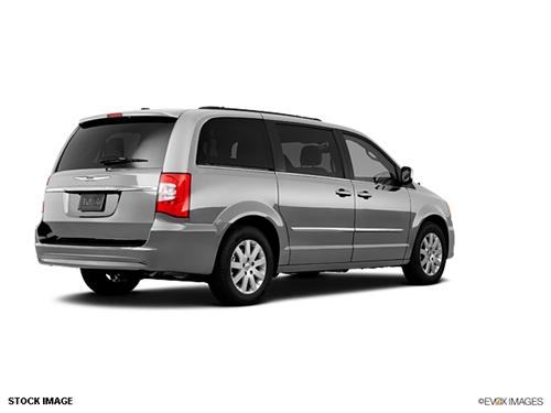 Chrysler Town and Country 2011 photo 1