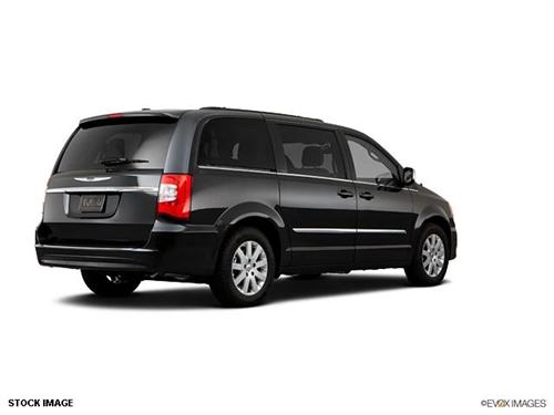 Chrysler Town and Country 2011 photo 1