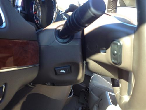 Chrysler Town and Country 2011 photo 1