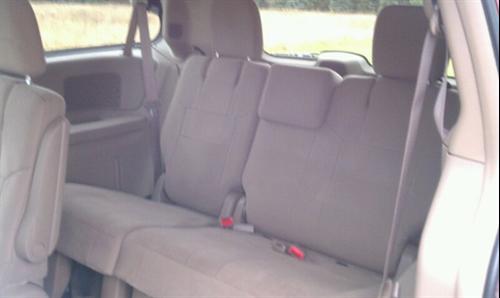 Chrysler Town and Country 2011 photo 5