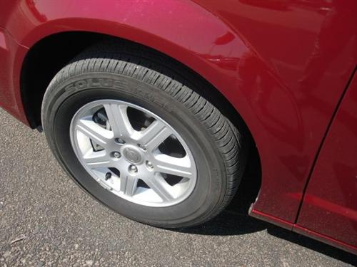 Chrysler Town and Country 2011 photo 4